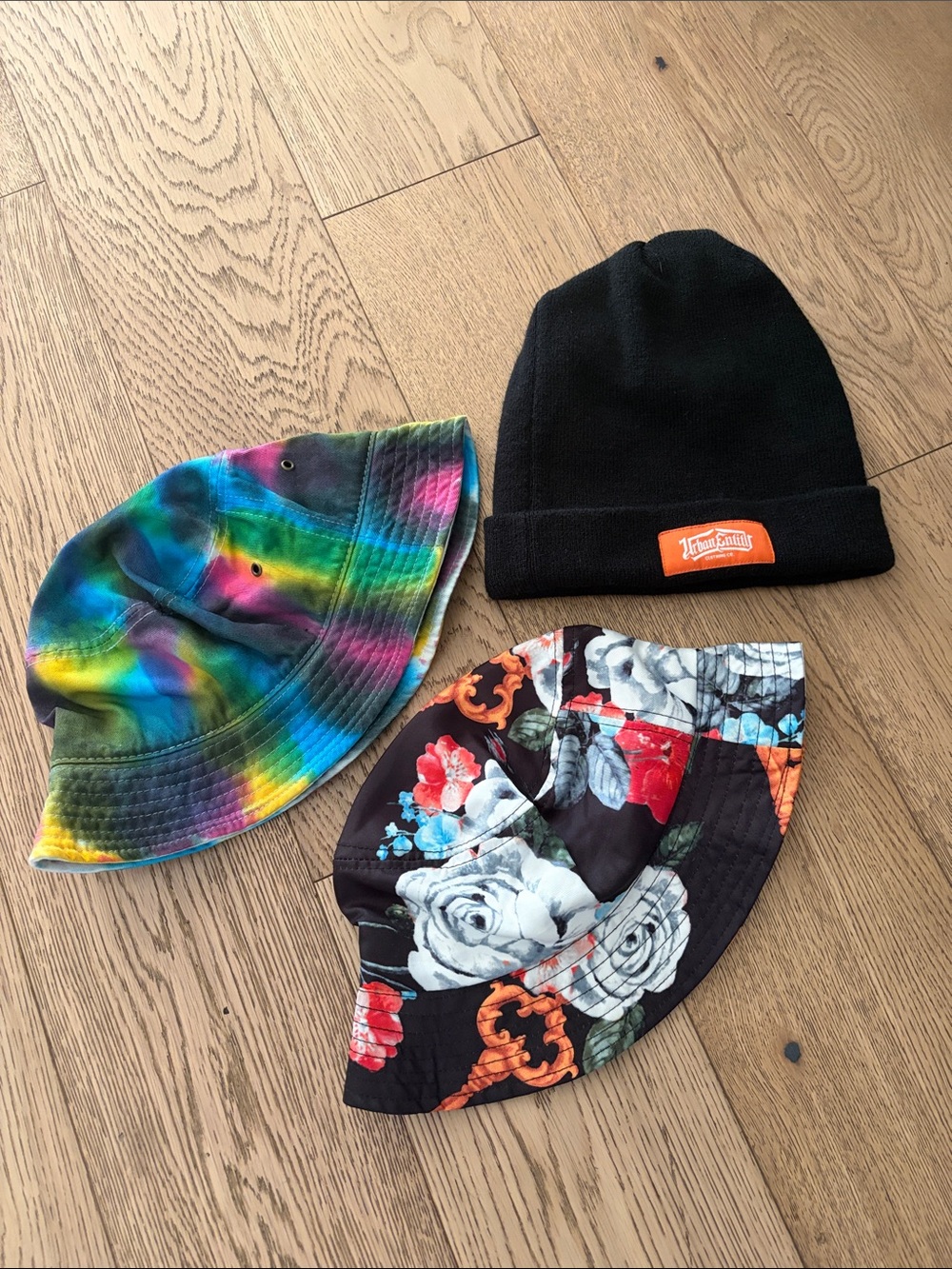 Bucket hats & beanie bundle